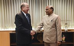 Moshe Ya'alon meets with Indian Minister of Home Affairs Shri Rajnath Singh, in Tel Aviv on November 7, 2014. (photo credit: Alon Basson / Ministry of Defense/ FLASH90)