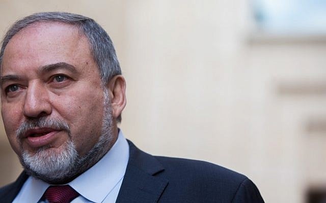 Foreign Minister Avigdor Liberman arrives at the Supreme Court in Jerusalem on February 9, 2014, (photo credit: Yonatan Sindel/Flash90) Foreign Minister Avigdor Liberman arrives at the Supreme Court in Jerusalem on February 9, 2014, (photo credit: Yonatan Sindel/Flash90)
