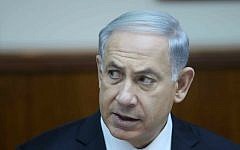 Prime Minister Benjamin Netanyahu leads the weekly cabinet meeting  in Jerusalem on February 22, 2015. (photo credit: Alex Kolomoisky/POOL)