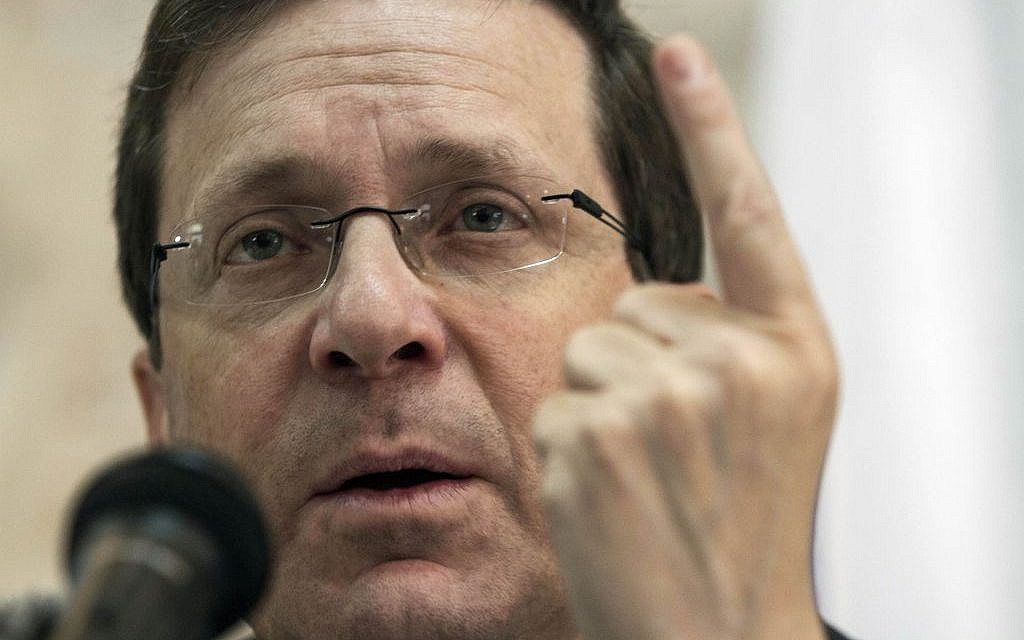 Labor Party leader Isaac Herzog makes a point during a press conference in Jerusalem, Tuesday, Feb. 24, 2015. (photo credit: AP Photo/Dan Balilty) Labor Party leader Isaac Herzog makes a point during a press conference in Jerusalem, Tuesday, Feb. 24, 2015. (photo credit: AP Photo/Dan Balilty)