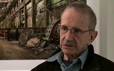 Phillip Levine speaking in an interview with PBS in 2011. (screen capture: YouTube/PBS News Hour)
