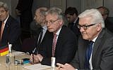 US Secretary of State John Kerry (L) and German Foreign Minister Frank Walter Steinmeier (R) attend a meeting in London about the recently concluded round of negotiations with Iran over their nuclear program, on March 21, 2015 (Photo credit: AFP/Pool/Brian Snyder