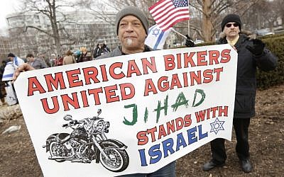 People demonstrate outside the US Capitol on March 3, 2015 in Washington, DC where Israeli Prime Minister Benjamin Netanyahu is to address a joint meeting of Congress. (photo credit: AFP PHOTO/CHRIS KLEPONIS)
