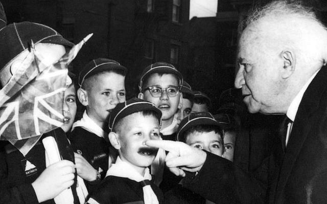 Israel’s Prime Minister David Ben Gurion meets with Ottawa Jewish youth, May 1961. (Ottawa Jewish Archives)