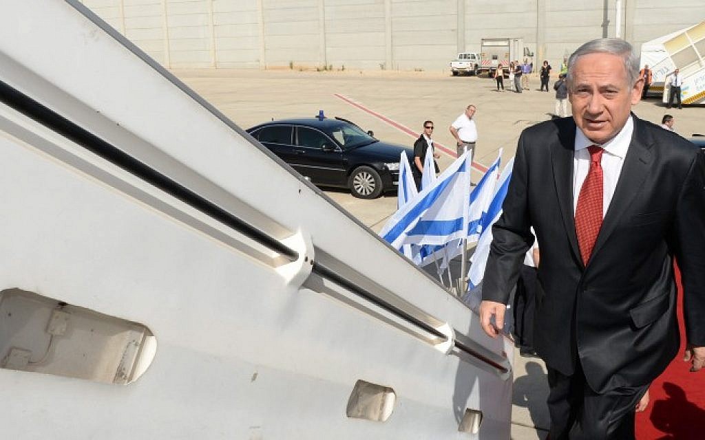 Prime Minister Benjamin Netanyahu boards a plane to go on an official state visit to Poland, on June 12, 2013. (Kobi Gideon/GPO/Flash 90) Prime Minister Benjamin Netanyahu boards a plane to go on an official state visit to Poland, on June 12, 2013. (Kobi Gideon/GPO/Flash 90)
