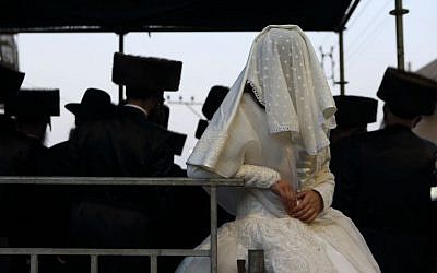 An ultra-orthodox Jewish bride at her wedding in 2013. (Illustrative photo by Yaakov Naumi/Flash90)