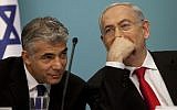 Former finance minister Yair Lapid (left) and Prime Minister Benjamin Netanyahu, when the last government was in power, in Jerusalem on July 3, 2013. (Flash90)