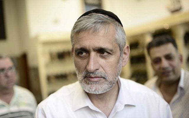 Leader of the Yachad political party Eli Yishai on his campaign tour, March 08, 2015. (photo credit: Tomer Neuberg/FLASH90)