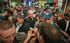 Prime Minister Benjamin Netanyahu during a tour of the Mahane Yehuda market, March 9, 2015 (photo credit: Flash 90)