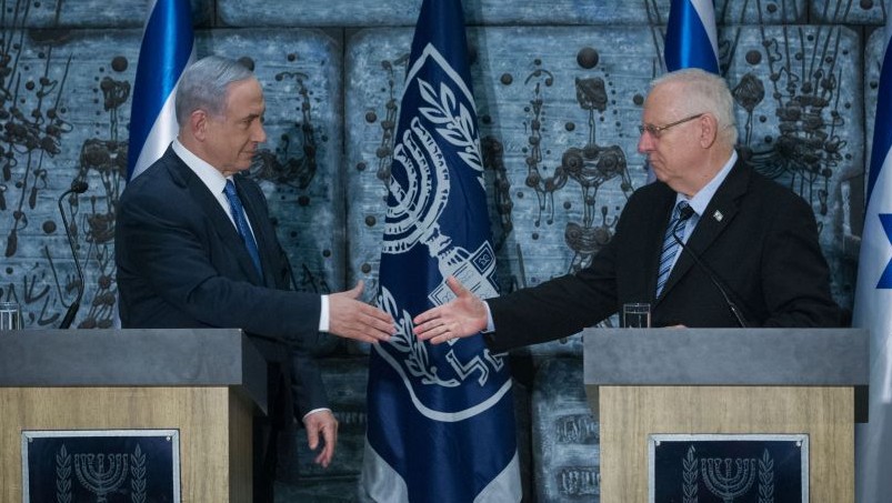 Prime Minister Benjamin Netanyahu meets with President Reuven Rivlin in a ceremony tasking Netanyahu to form the next Israeli government, at the president's residence in Jerusalem on March 25, 2015. (Photo credit: Miriam Alster/Flash90) Prime Minister Benjamin Netanyahu meets with President Reuven Rivlin in a ceremony tasking Netanyahu to form the next Israeli government, at the president's residence in Jerusalem on March 25, 2015. (Photo credit: Miriam Alster/Flash90)
