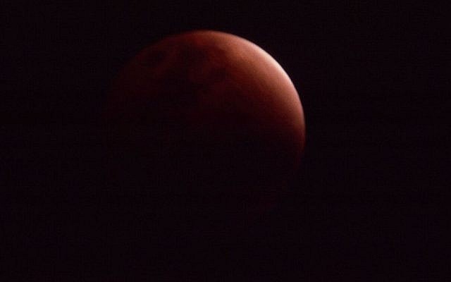 A blood moon lunar eclipse. (courtesy Bob O'Dell)