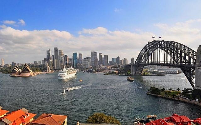 A view of the Sydney harbor. (Photo credit: Sydney image/a> via Shutterstock)