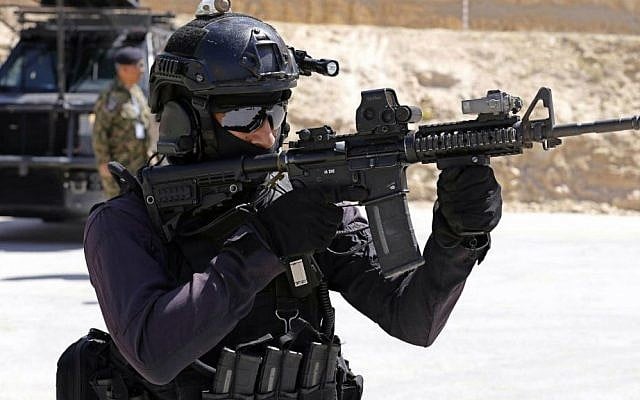 Illustrative photo of a Jordanian soldier during a military drill in Amman, Jordan, on April 19, 2015 (AP/Raad Adayleh)
