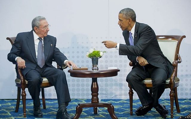 US President Barack Obama, right, leans over towards Cuban President Raul Castro during their meeting at the Summit of the Americas in Panama City, Panama, Saturday, April 11, 2015. (AP Photo/Pablo Martinez Monsivais) US President Barack Obama, right, leans over towards Cuban President Raul Castro during their meeting at the Summit of the Americas in Panama City, Panama, Saturday, April 11, 2015. (AP Photo/Pablo Martinez Monsivais)