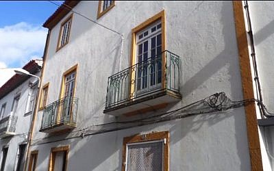 The Sahar Hassamain synagogue on the island of Sao Miguel (screen capture: YouTube)