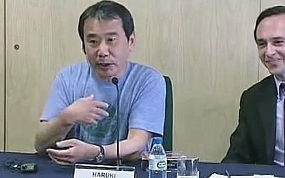 Japanese author Haruki Murakami (left) (screen capture: YouTube)