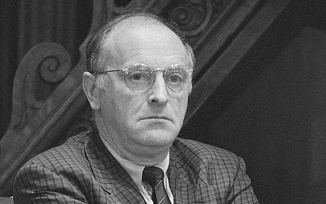 Russian-born Jewish poet Joseph Brodsky in 1988. (Photo credit: CC BY-SA, Dutch National Archives/Wikimedia) Russian-born Jewish poet Joseph Brodsky in 1988. (Photo credit: CC BY-SA, Dutch National Archives/Wikimedia)