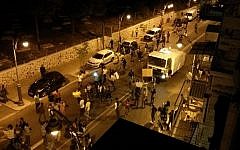 Ethiopian Israelis clash with police officers at the bottom of Agron  Street in Jerusalem, on Thursday, April 30, 2015. (Photo credit: Ilana Brown)