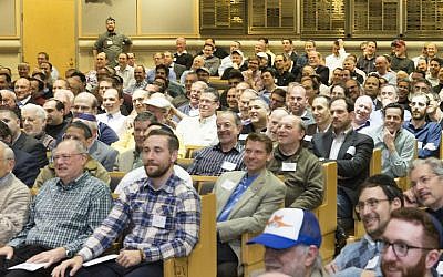 Participants in the Beth Sholom Guys Night Out and Seder Summit in Potomac, Md., March 22, 2015. (David Wasserman/JTA)