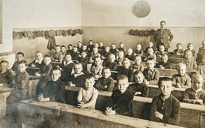 Attention, schoolteachers! This 19th-century Ukrainian Haggadah rings all too true. (Shutterstock/JTA)