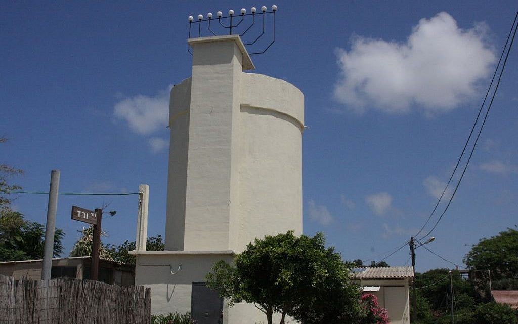 The water tower at Moshav Shavei Zion, constructed overnight in 1939 (photo credit: Shmuel Bar-Am)