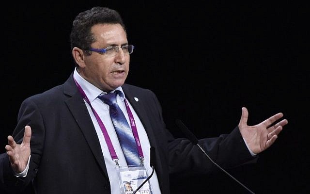 Ofer Eini, head of the Israel Football Association (IFA), speaks during the 65th FIFA Congress in Zurich on May 29, 2015. (AFP PHOTO / MICHAEL BUHOLZER) Ofer Eini, head of the Israel Football Association (IFA), speaks during the 65th FIFA Congress in Zurich on May 29, 2015. (AFP PHOTO / MICHAEL BUHOLZER)
