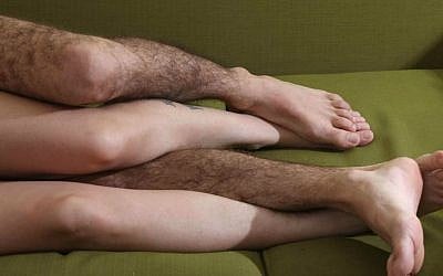 An illustration of lovers (Photo credit: Yossi Zamir/Flash 90)
