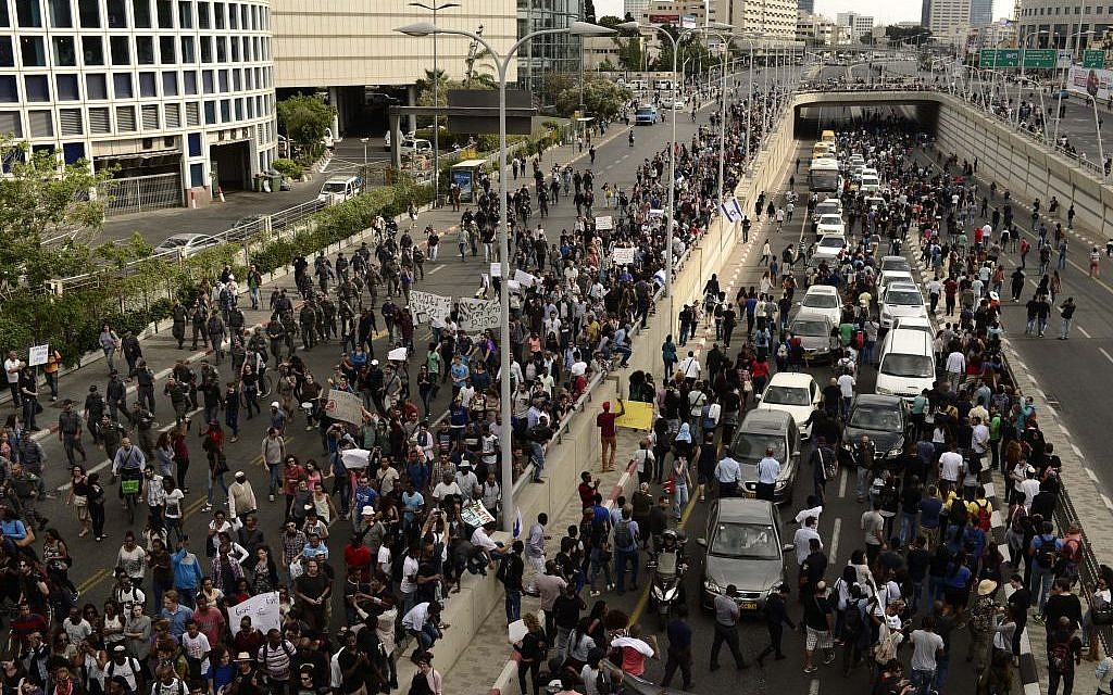 Thousands of Israeli-Ethiopians protest in Tel Aviv against violence and racism on May 03, 2015. (Photo credit: Tomer Neuberg/FLASH90)