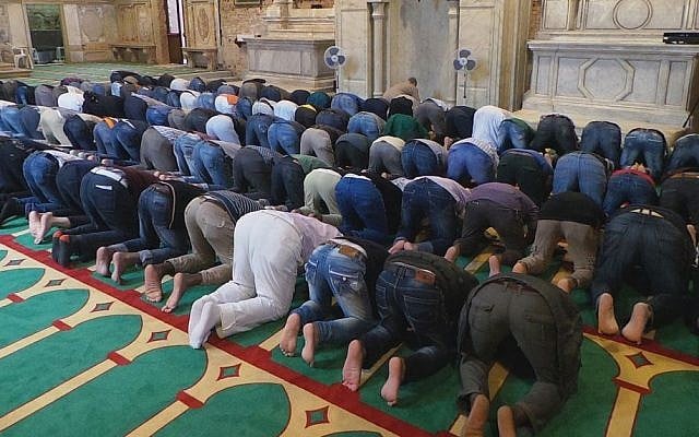 Muslims pray inside the former Misericordia Abbey in Venice, Italy, on May 15, 2015. (AP/Luigi Costantini) Muslims pray inside the former Misericordia Abbey in Venice, Italy, on May 15, 2015. (AP/Luigi Costantini)