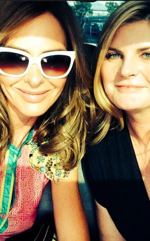 British trendsetters Trinny and Susannah take a selfie during their recent Israel trip (Courtesy official Facebook page)