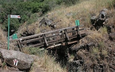 The Hexagon bridge (Shmuel Bar-Am)