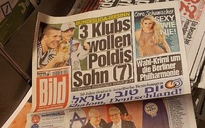 German daily newspaper The Bild features the Hebrew-languages headline 'Good day Israel' to mark 50 years of ties between Israel and Germany, May 12, 2015. (JTA/Toby Axelrod)