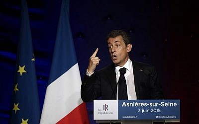 Nicolas Sarkozy, former French president and leader of France's  Republican Party speaks during a meeting on June 3, 2015. (AFP Photo/Lionel Bonaventure)