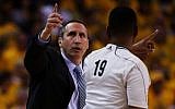 David Blatt of the Cleveland Cavaliers reacts from the sideline in the third quarter against the Atlanta Hawks during Game Four of the Eastern Conference Finals of the 2015 NBA Playoffs at Quicken Loans Arena on May 26, 2015 in Cleveland, Ohio. (Gregory Shamus/Getty Images/AFP)
