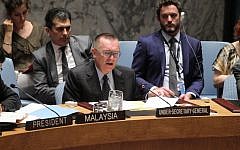 Jeffrey Feltman briefing the Security Council at its meeting on the situation in the Middle East on June 24, 2015. (Devra Berkowitz/UN)