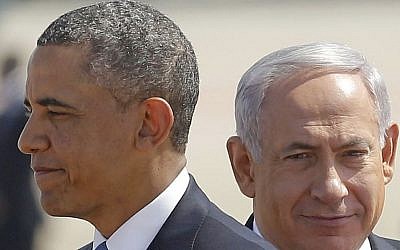 US President Barack Obama, left, and Israeli Prime Minister Benjamin Netanyahu at Ben Gurion Airport, Wednesday, March 20, 2013. (AP/Pablo Martinez Monsivais)