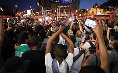 Ethiopians of Israeli descent protest  police brutality and their mistreatment in Israeli society, Tel Aviv, June 3, 2015. (Flash90)