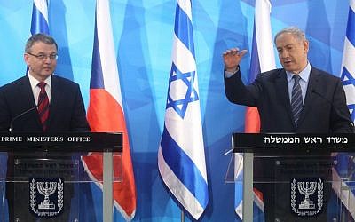 Prime Minister Benjamin Netanyahu holds a press conference with Czech Foreign Minister Lubomir Zaoralek in Jerusalem, on June 8, 2015. (Photo by Marc Israel Sellem/POOL)