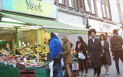 Shoppers at a market in the heavily Jewish London neighborhood of Golders Green, June 19, 2015. (Cnaan Liphshiz/JTA)