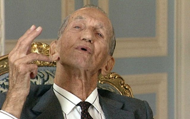 Jan Karski impersonates President Franklin Roosevelt in a videotaped interview. (Courtesy of E. Thomas Wood)