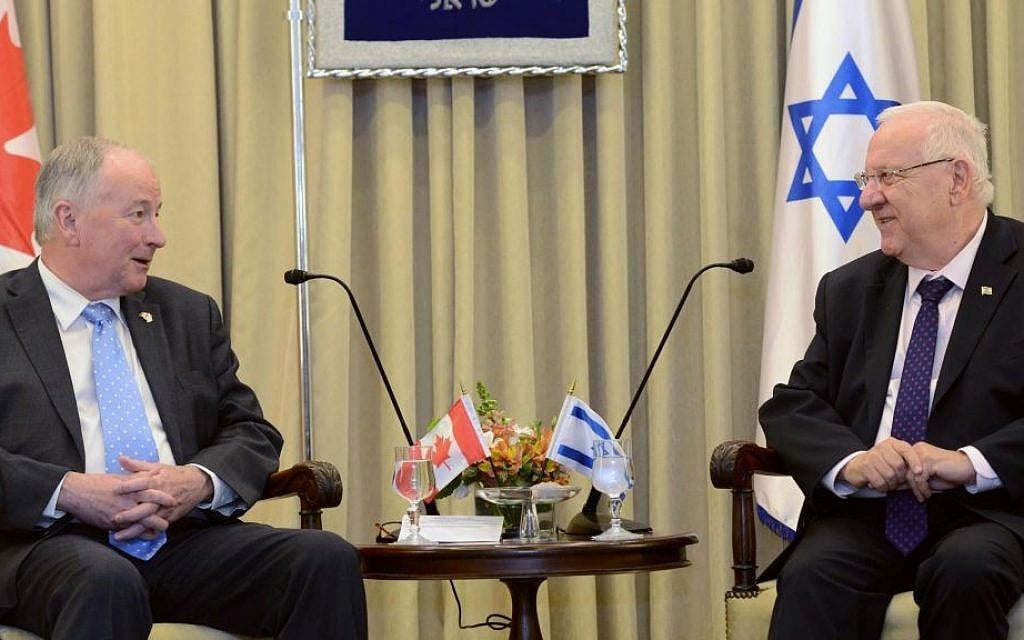 President Reuven Rivlin with Candian Foreign Minister Robert Douglas Nicholson in the President's Residence on Wednesday, June 3 2015. (Mark Neyman/GPO)