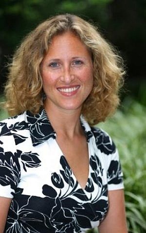 Rochelle Shoretz was the founder and executive director of Sharsheret. (Courtesy of Sharsheret/ via JTA) Rochelle Shoretz was the founder and executive director of Sharsheret. (Courtesy of Sharsheret/ via JTA)