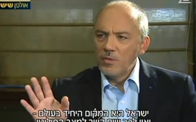 Stephane Richard, CEO of Orange, interviewed by Israel's Channel 2 on June 12, 2015 (Channel 2 screenshot) Stephane Richard, CEO of Orange, interviewed by Israel's Channel 2 on June 12, 2015 (Channel 2 screenshot)