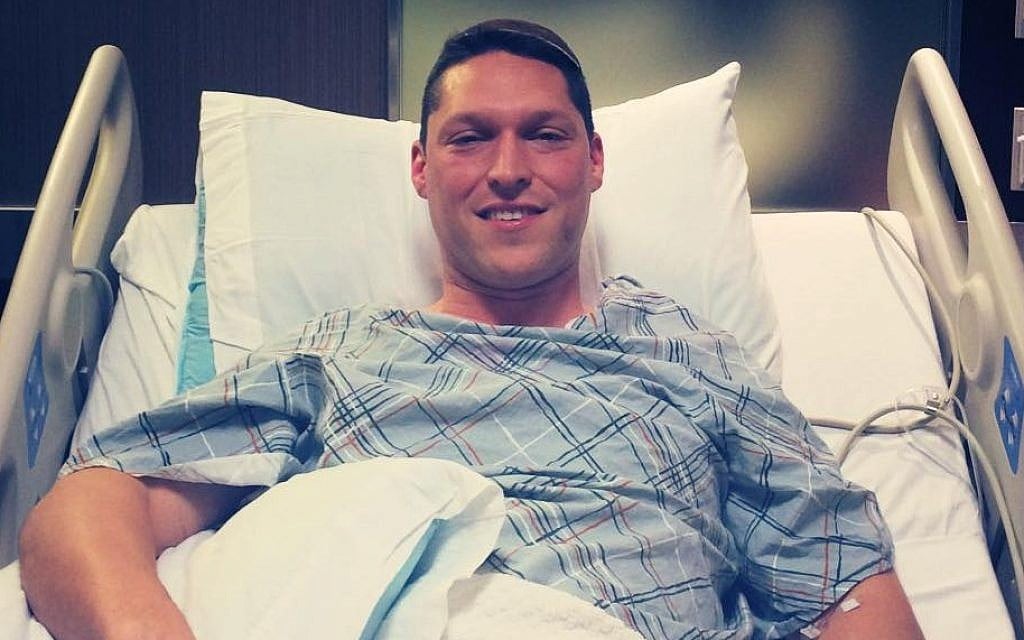 Rav Shmuly Yanklowitz post-op after donating a kidney on Tuesday, June 16, 2015. (courtesy) Rav Shmuly Yanklowitz post-op after donating a kidney on Tuesday, June 16, 2015. (courtesy)