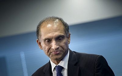 Pakistani Foreign Secretary Aizaz Ahmad Chaudhry in Washington D.C., June 4, 2015 (AFP/Brendan Smialowski).