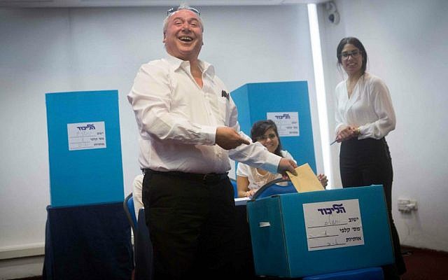 MK David Amsalem of Likud votes at a polling station in Jerusalem on the method of elections within the Likud party for the upcoming Knesset elections. June 14, 2015. (Photo by Miriam Alster/FLASH90) MK David Amsalem of Likud votes at a polling station in Jerusalem on the method of elections within the Likud party for the upcoming Knesset elections. June 14, 2015. (Photo by Miriam Alster/FLASH90)