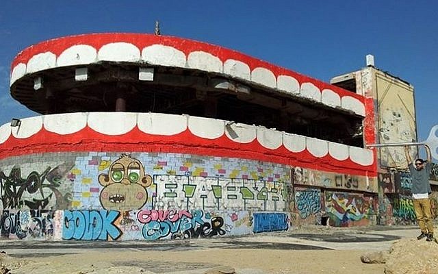 The Dolphinarium in Tel Aviv, with a new paint job by street artist Dede (Courtesy Facebook)