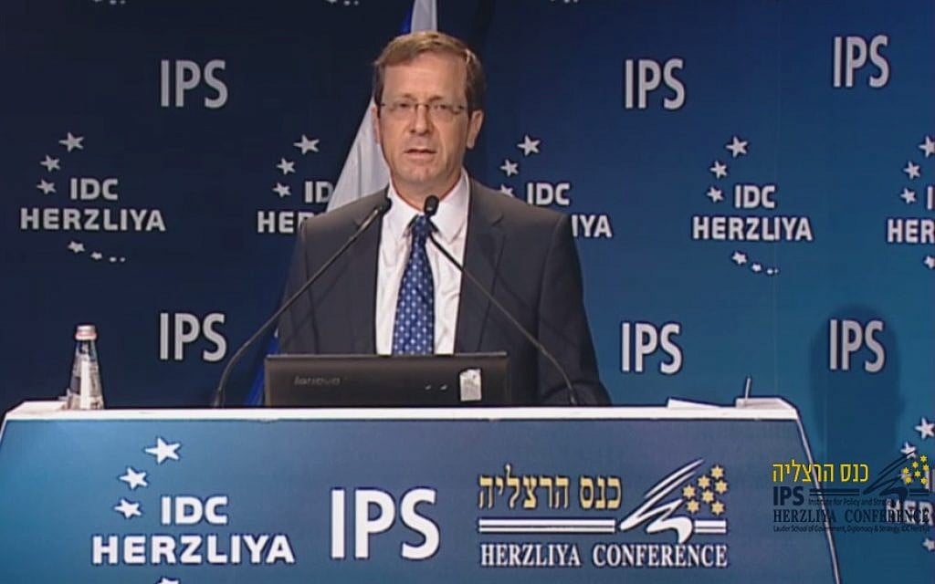 Zionist Union leader Isaac Herzog speaks at the Herzliya Conference, June 7, 2015. (Screen capture: Herzliya Conference) Zionist Union leader Isaac Herzog speaks at the Herzliya Conference, June 7, 2015. (Screen capture: Herzliya Conference)