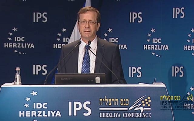 Zionist Union leader Isaac Herzog speaks at the Herzliya Conference, June 7, 2015. (Screen capture: Herzliya Conference) Zionist Union leader Isaac Herzog speaks at the Herzliya Conference, June 7, 2015. (Screen capture: Herzliya Conference)