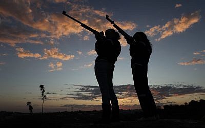 Israel sharpshooters in 2009. (Nati Shohat Abir Sultan /Flash90)